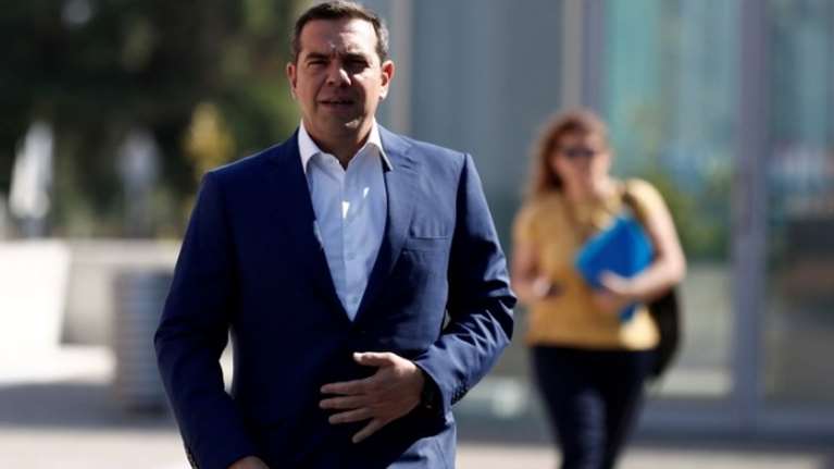 Ο Τσίπρας επισκέφθηκε στο νοσοκομείο τον φοιτητή που έπεσε στο κενό στο ΑΠΘ