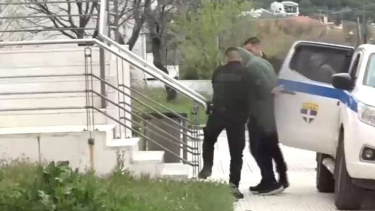 Χαλκιδική: Ελεύθερος ο 62χρονος που παρέσυρε και σκότωσε τον 33χρονο και τραυμάτισε την αστυνομικό - Κρίσιμη η κατάστασή της