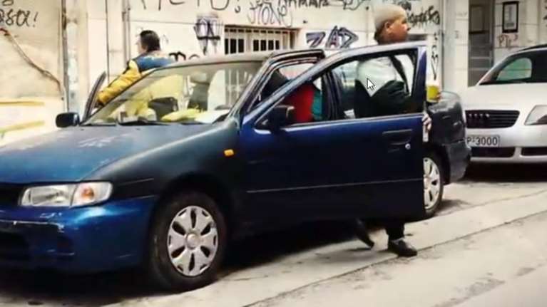 Κυψέλη 2025: Ζευγάρι συνταξιούχων ζει σε αυτοκίνητο – &quot;Μπορεί να είμαστε άστεγοι αλλά είμαστε αξιοπρεπείς&quot;