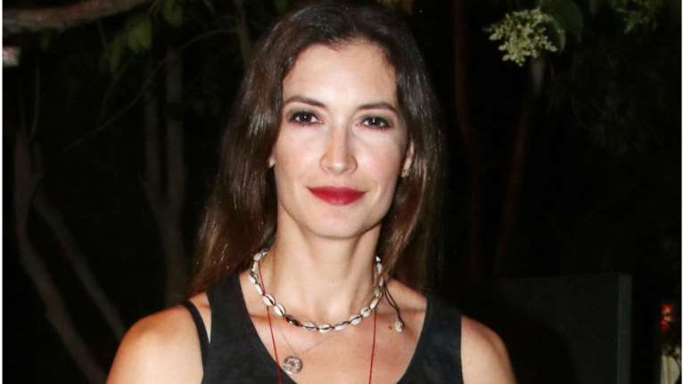 Μάρα Δαρμουσλή: Δείχνει την κοιλιά της και αποκαλύπτει το πρόβλημα υγείας που αντιμετωπίζει