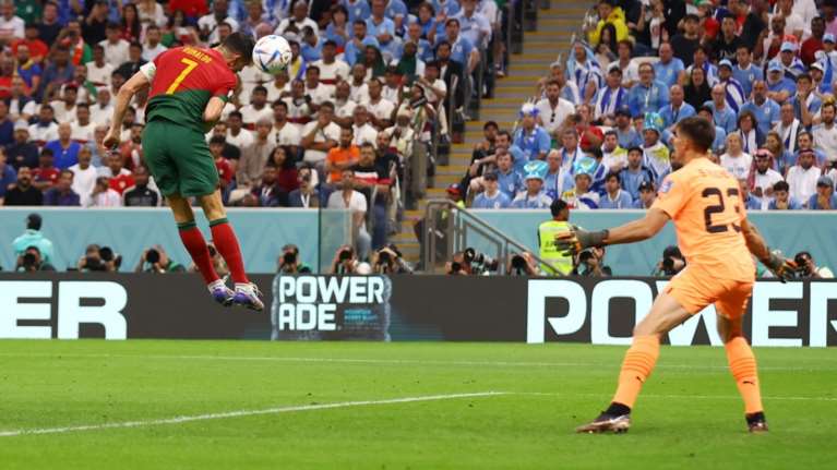 Μουντιάλ 2022: Η Adidas διαψεύδει τον Ρονάλντο για το επίμαχο γκολ με την Ουρουγουάη- &quot;Δεν ακούμπησε την μπάλα&quot;