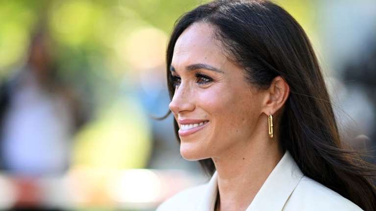 Μέγκαν Μαρκλ: Η μεγαλύτερη θαυμάστριά της την έκανε unfollow - Η κίνηση της Δούκισσας που δεν συγχώρεσε