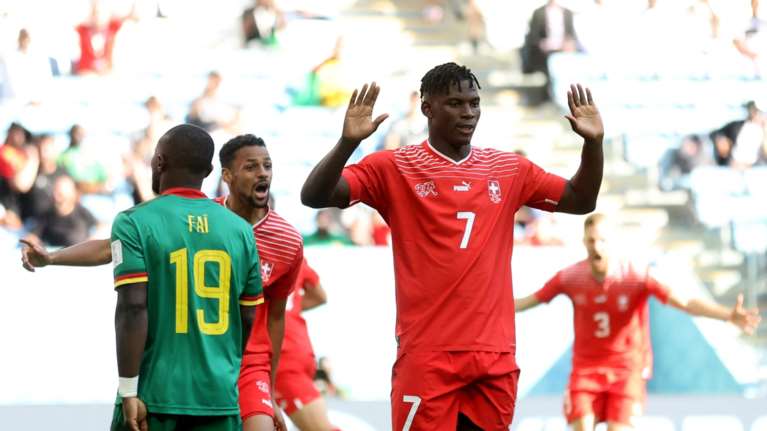 Μουντιάλ 2022: Η Ελβετία νίκησε το Καμερούν, αλλά ο σκόρερ Εμπολό δεν πανηγύρισε...Είναι Καμερουνέζος [βίντεο]