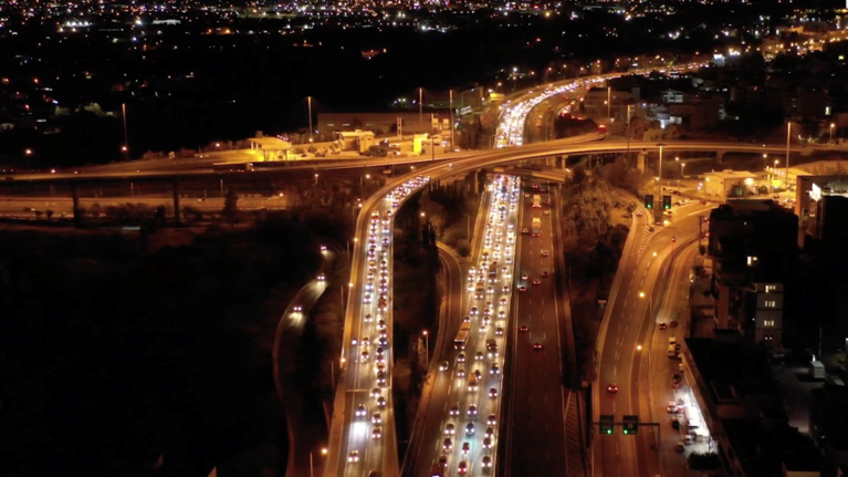 Η Αθήνα πριν το lockdown - Από ψηλά στην πιο εντυπωσιακή της μορφή [βίντεο]