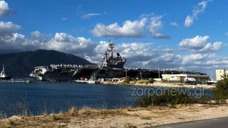 Έδεσε στη Σούδα το θηριώδες αεροπλανοφόρο USS George Bush [εικόνες]