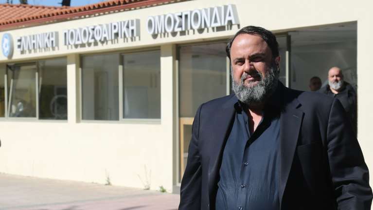 &quot;Έκρηξη&quot; Μαρινάκη και επίθεση σε Μπαλτάκο-Μπένετ: &quot;Είσαι ένας γελοίος ψεύτης- Να σκιστείς να βρεις elite διαιτητές&quot;
