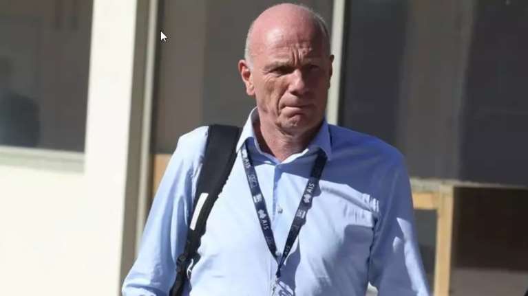 Μπένετ σε Μπαλτάκο: Ελπίζω να προσφέρεις παρόμοια υποστήριξη στους διαιτητές, όπως συμβαίνει με τους συλλόγους