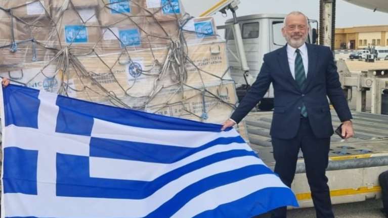 Έφτασε στην Αίγυπτο η αποστολή ελληνικής ανθρωπιστικής βοήθειας στη Γάζα