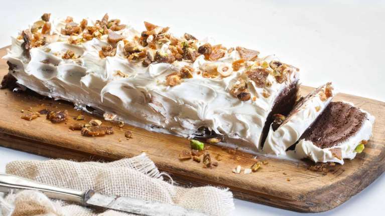 Χριστουγεννιάτικος κορμός με βελούδινη μους σοκολάτας - Το ωραιότερο γλυκό για το γιορτινό τραπέζι, έτοιμο σε λίγα λεπτά