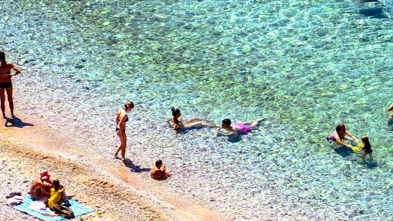 Ανάσες δροσιάς από σήμερα: Υποχωρεί το κύμα καύσωνα - Με τι θερμοκρασίες θα κυλήσει η εβδομάδα