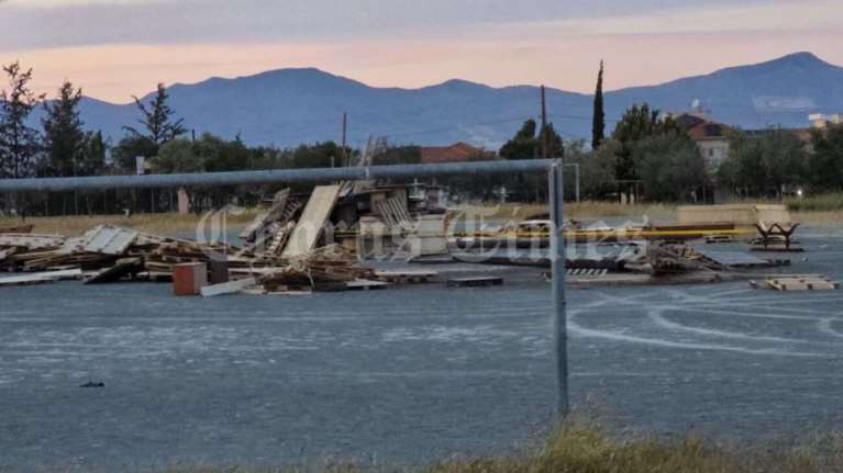 Τραγωδία στην Κύπρο: Νεκρός 22χρονος στις ετοιμασίες του εθίματος της λαμπρατζιάς στη Λευκωσία [εικόνες-βίντεο]