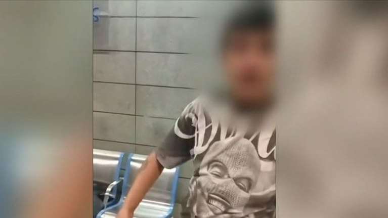 Ξεκίνησε η διαδικασία απέλασης για τον 19χρονο Ιρακινό που επιτέθηκε σε οδηγό του Μετρό - Με εντολή Πλεύρη και Κυρανάκη