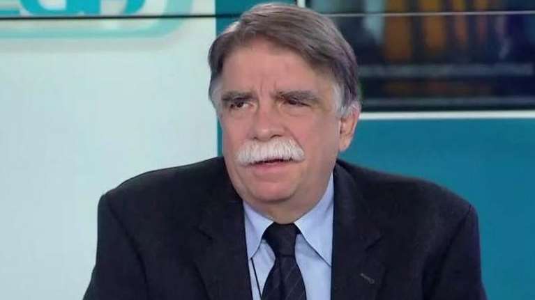 Βατόπουλος: Πλημμελείς οι έλεγχοι για τα μέτρα - Nα τα τηρούν όλοι, εμβολιασμένοι και ανεμβολίαστοι