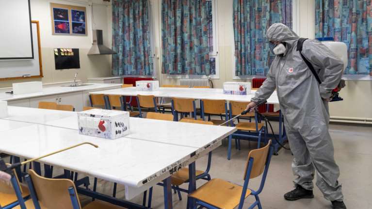 Τι θα γίνει με τις απουσίες μαθητών - Η λίστα με τα κλειστά σχολεία