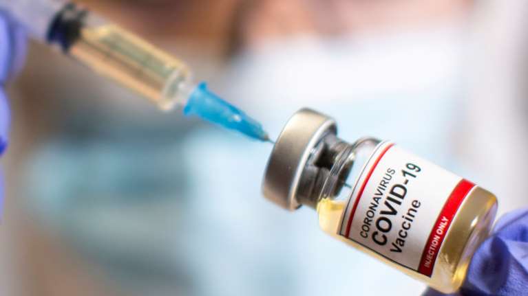 Εμβόλιο Pfizer: Μέχρι 29 Δεκεμβρίου θα έχει αποφασίσει ο Ευρωπαϊκός Οργανισμός Φαρμάκων - Τον Ιανουάριο οι εμβολιασμοί