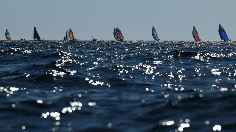 Ολυμπιακοί Αγώνες 2024: Δύο φορές διεκόπη ο αγώνας στα σκιφ ανδρών επειδή δεν φυσούσε