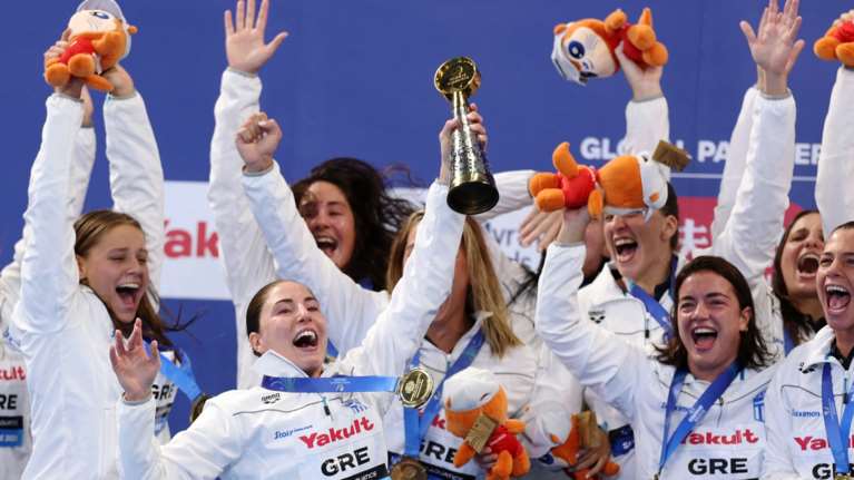 Εθνική Πόλο Γυναικών: Στον έβδομο ουρανό τα χρυσά κορίτσια - Ενθουσιασμός και συγκίνηση στην απονομή [εικόνες - βίντεο]