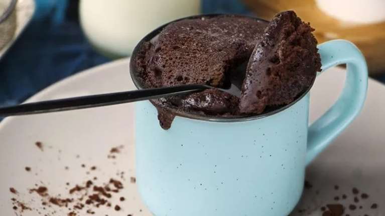 Κέικ σοκολάτας στo φλιτζάνι - Ετοιμο σε 5 λεπτά και με ελάχιστες θερμίδες