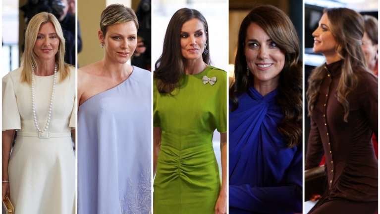 Η δεξίωση του βασιλιά Καρόλου: Οι κομψές γαλαζοαίματες με τα μονόχρωμα φορέματα και η Σαρλίν που ξεχώρισε με deux pieces