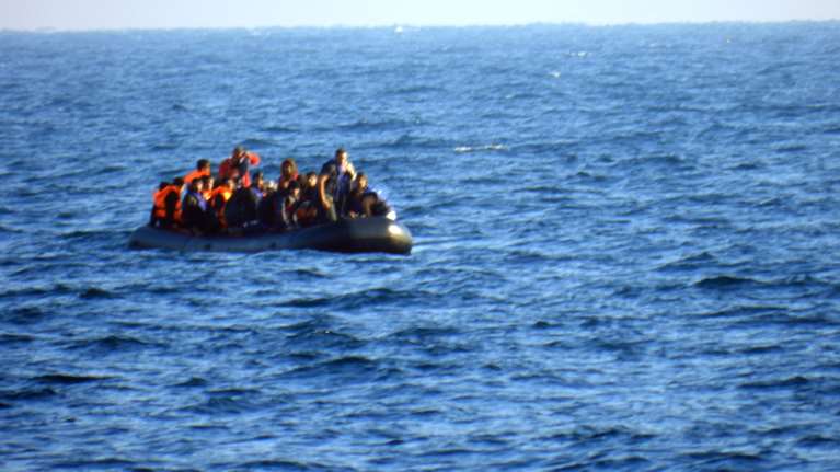 Τραγωδία ανοιχτά της Κρήτης: Νεκρά δύο παιδιά και μια γυναίκα σε ναυάγιο με μετανάστες