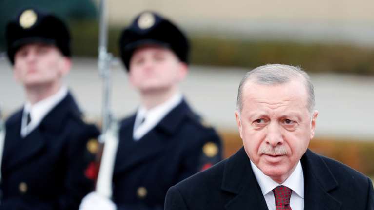 Ο &quot;σουλτάνος&quot; έχει νεύρα: Το &quot;στήσιμο&quot; του Πούτιν στον Ερντογάν [βίντεο]