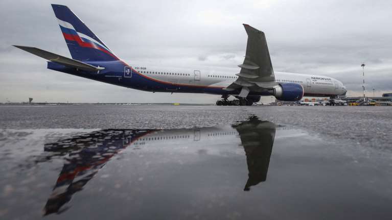 Γιατί το ρωσικό αεροπλάνο με τους Ρώσους διπλωμάτες που απέλασε η Αθήνα έκανε παράκαμψη... 15.000 χιλιομέτρων