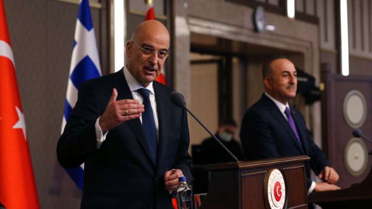 Δένδιας: &quot;Φρίκη και πάγος&quot; μετά το επεισόδιο με τον Τσαβούσογλου - &quot;Με τηγάνιζε 2,5 ώρες ο Λαβρόφ&quot;