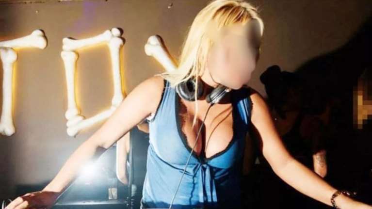 Καλύβια: &quot;Δεν έχω την οικονομική ανάγκη να πουλάω ναρκωτικά, κάνω χρήση 30 χρόνια&quot; είπε η διάσημη Αζέρα dj [βίντεο]