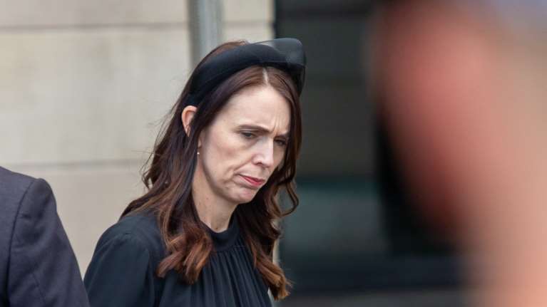 Γιατί η 42χρονη πρωθυπουργός της Ν. Ζηλανδίας ξαφνικά τα παράτησε μετά από 5,5 χρόνια