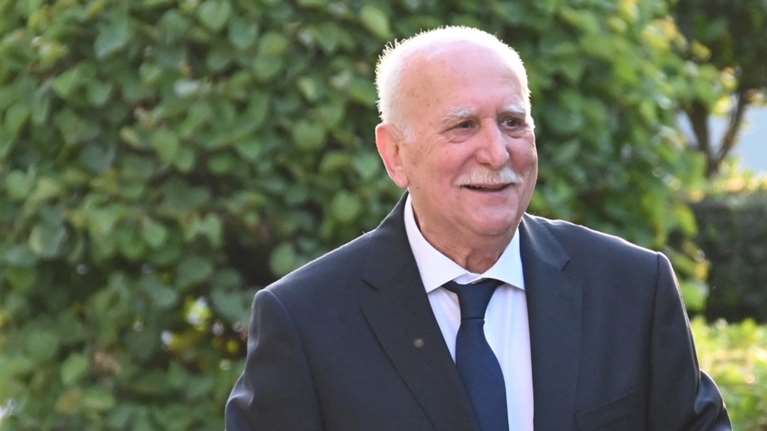 Γιώργος Παπαδάκης: Πέθανε λίγες ημέρες πριν ξαναμπεί στο στούντιο για νέα εκπομπή στον ΑΝΤ1 [βίντεο]