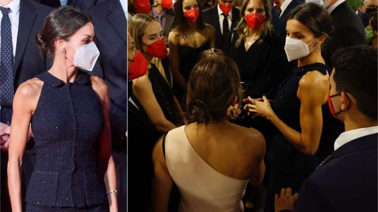 To... bodybuilding της βασίλισσας: Η Λετίσια έδειξε τα super γραμμωμένα μπράτσα της σε βραδιά βραβείων