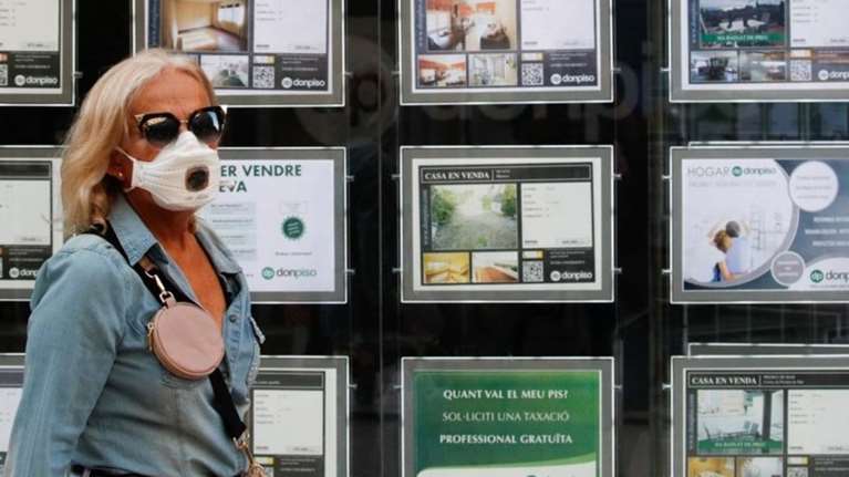 Ηχηρή προειδοποίηση ΠΟΥ: Η πανδημία απέχει πολύ από το τέλος της - Στην πραγματικότητα επιταχύνεται