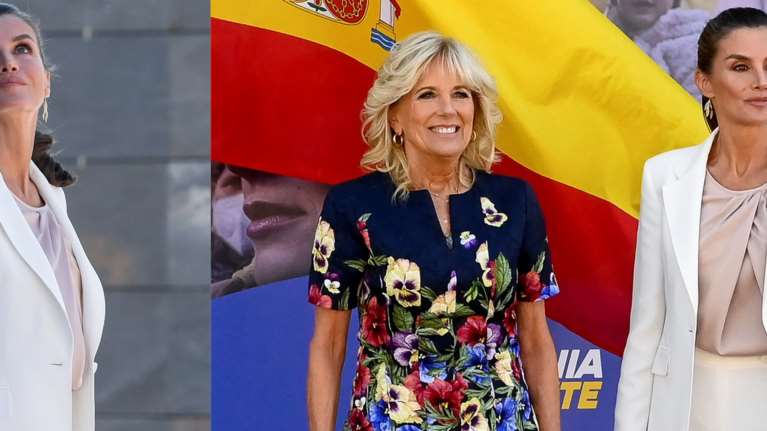Η πρώτη κυρία και η βασίλισσα: Το θεϊκό λευκό κοστούμι της Λετίσια και το φλοράλ της Τζιλ Μπάιντεν