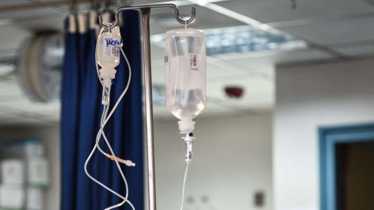 Το άγνωστο δράμα της 16χρονης που νοσηλεύεται στη ΜΕΘ μετά το κοκτέιλ ναρκωτικών - Είχαν προσπαθήσει να τη βλάψουν ξανά