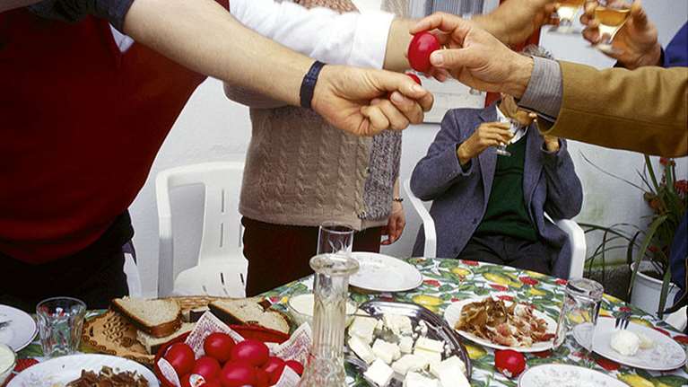 Πόσο επηρέασε ο κορονοϊός το κόστος για το πασχαλινό τραπέζι