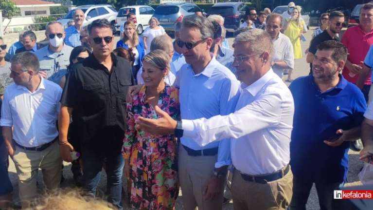 Μητσοτάκης από Κεφαλονιά: Καλύτερη από το 2019 η φετινή τουριστική περίοδος [εικόνες, βίντεο]