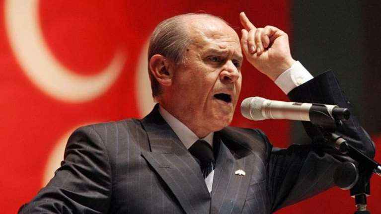 Εξωφρενικές προκλήσεις Μπαχτσελί: Αν οι Έλληνες θέλουν να ξαναπέσουν στη θάλασσα, να μας το πουν [Βίντεο]