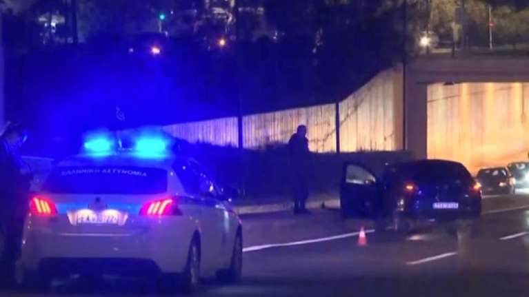 Αδιανόητο: Ο νεκρός στη Μεσογείων είναι αρχισμηνίας και τον παρέσυρε όχημα...του στρατού- Πήγαινε στην Τανάγρα [βίντεο]