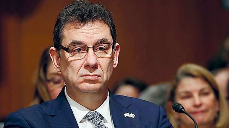 Ανατροπή από τον Αλβέρτο Μπουρλά - Εμβόλιο Pfizer: Ισως χρειαστεί τρίτη δόση στους εμβολιασμένους