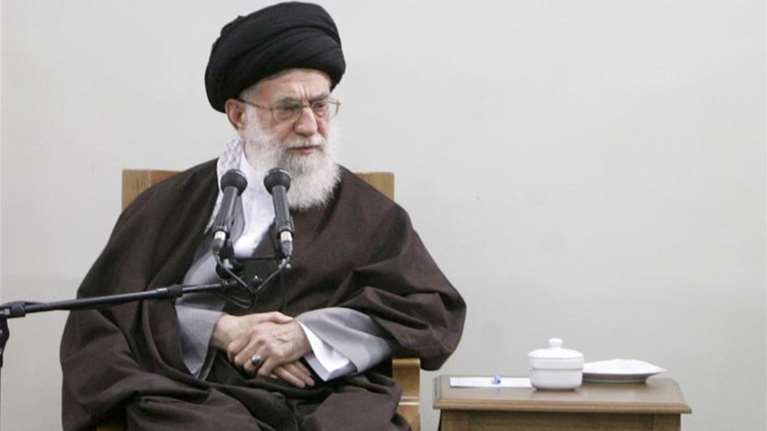 Ο Χαμενεΐ ειρωνεύεται τον Τραμπ για τα πυρηνικά: Πολύ καλά, κάνε όνειρα! - Ποιος είσαι συ που θα πεις ότι...