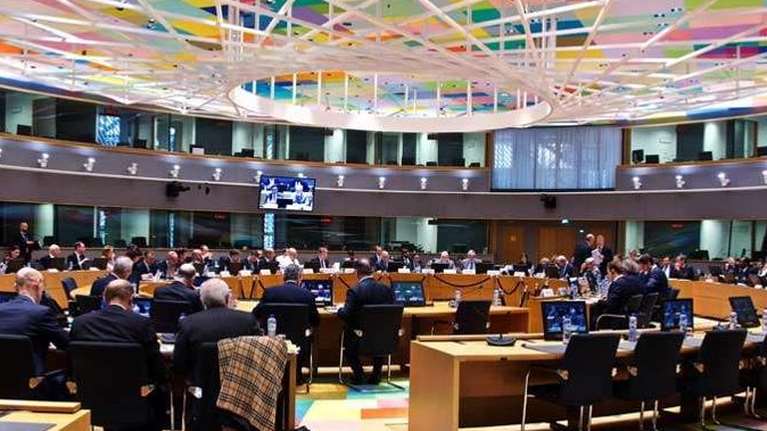 Reuters για Eurogroup: Στο τραπέζι μέτρα ύψους μισού τρισ. ευρώ - Γερμανικό μπλόκο στα κορονο-ομόλογα