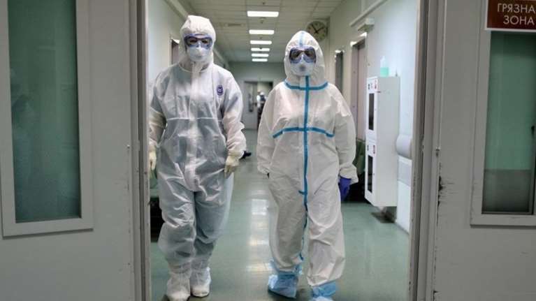 Καταγγελία &quot;βόμβα&quot; από μέλος της επιτροπής λοιμωξιολόγων: Δεχόμαστε απειλές, επώνυμες και ανώνυμες