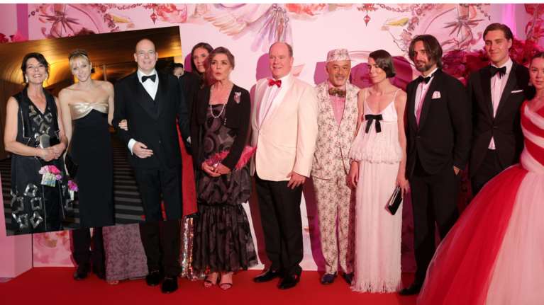 Τι συνέβη στη Σαρλίν: Η πεισματική άρνηση να εμφανιστεί στον Χορό των Ρόδων και το μίσος για την Καρολίνα