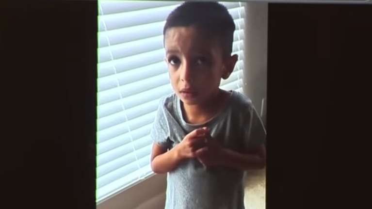 &quot;Μπαμπά, μπορώ να έχω ψωμί;&quot;: 4χρονος πέθανε από ασιτία - Παρακαλούσε τον πατέρα του για λίγο φαγητό [βίντεο]