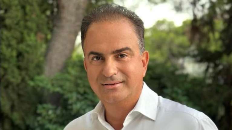 ΠΑΣΟΚ: Παραιτήθηκε με &quot;αιχμές&quot; ο Παναγιώτης Κόνσουλας: &quot;Να ξαναγίνουμε ένα κόμμα χωρίς &quot;ομάδες&quot; και &quot;ημέτερους&#39;&#39;