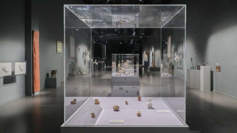 Ιδρυμα Μείζονος Ελληνισμού: Εικονική περιήγηση στην έκθεση &quot;ΔΙΑΧΡΟΝΙΕΣ&quot;