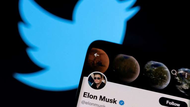 Ίλον Μασκ: Με 8 δολάρια τον μήνα το Twitter Blue στους συνδρομητές - Ποιους αφορά η αλλαγή