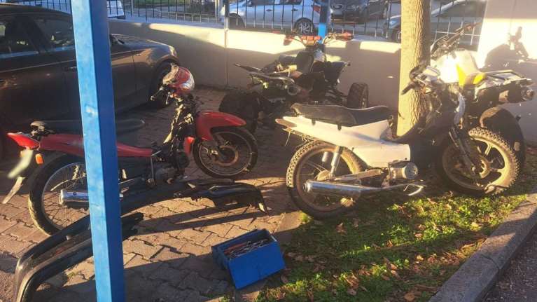 Συμμορία έκλεβε δίκυκλα σε Κιλκίς και Σέρρες: Συνελήφθησαν τρία άτομα - Ένας ανήλικος