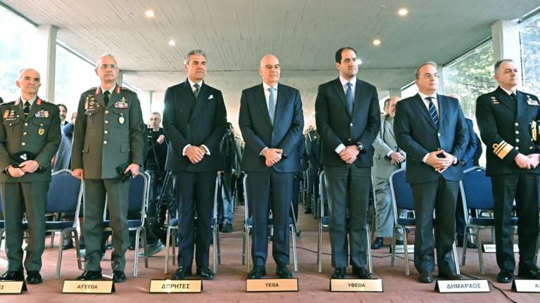 Ένοπλες Δυνάμεις: Αυτές είναι οι έκτακτες κρίσεις που ζήτησε ο Δένδιας - "Δεν γίνεται να έχουμε περισσότερους ανώτατους αξιωματικούς από τις ΗΠΑ"