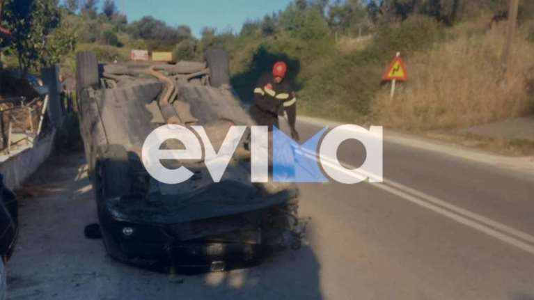 Τροχαίο στην Εύβοια: Αναποδογύρισε ΙΧ, μια γυναίκα και ένα βρέφος στο Κέντρο Υγείας [Εικόνες - Βίντεο]